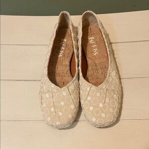 Kork-Ease Floral Cream Loafers